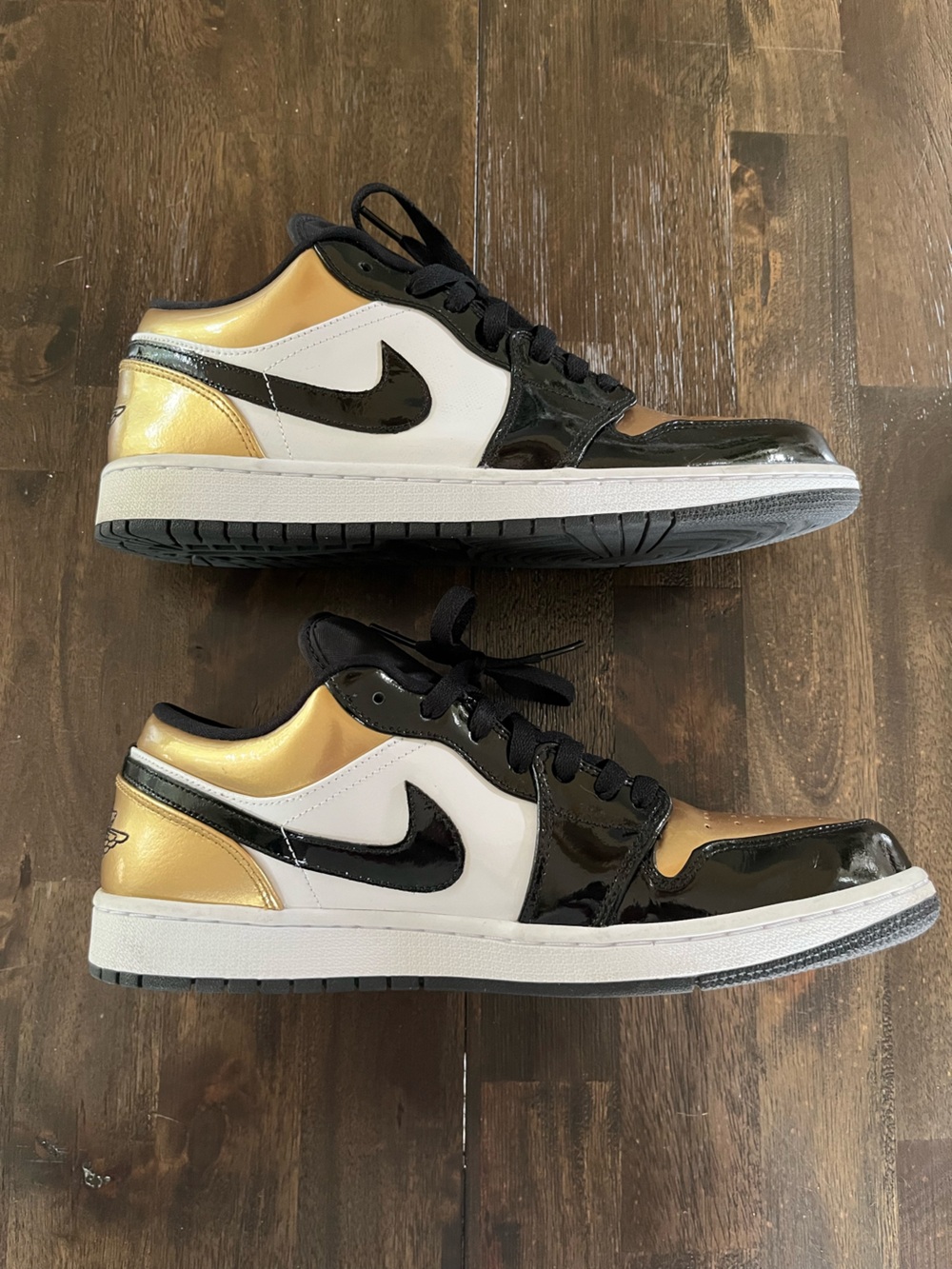 Air Jordan 1 Low Gold Toe - Picture 6 of 7